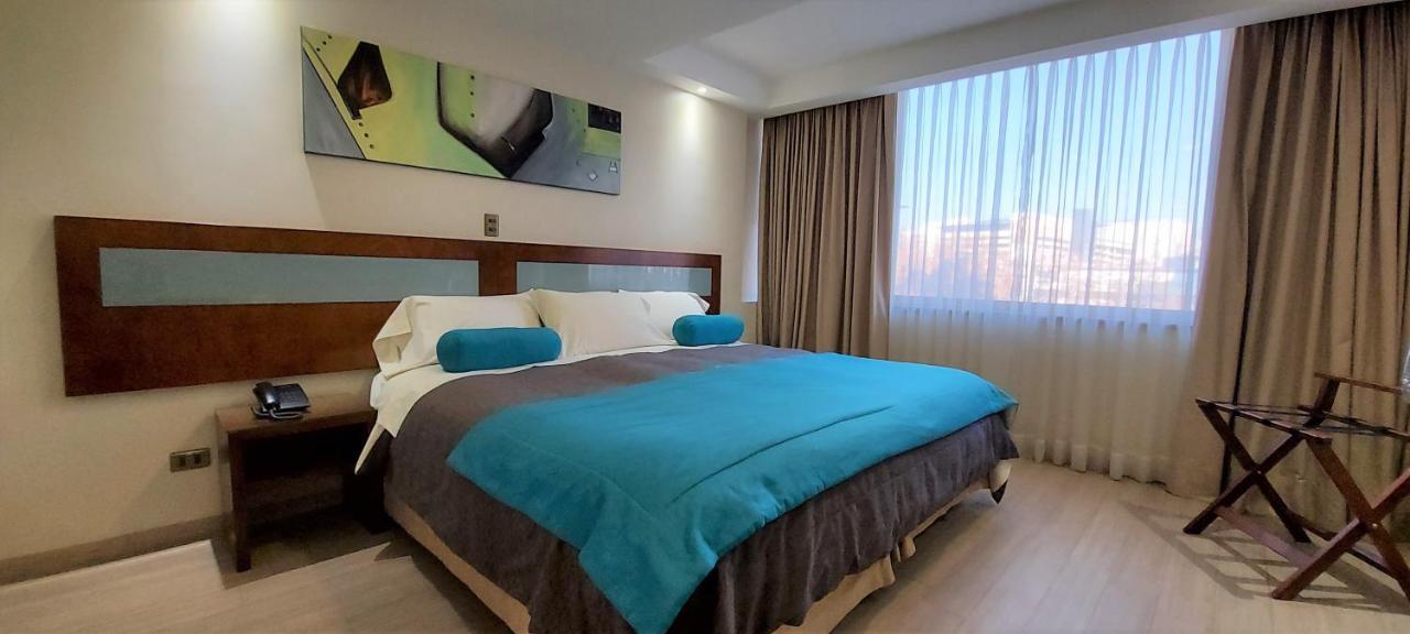 Hotel Libertador Santiago del Cile Esterno foto