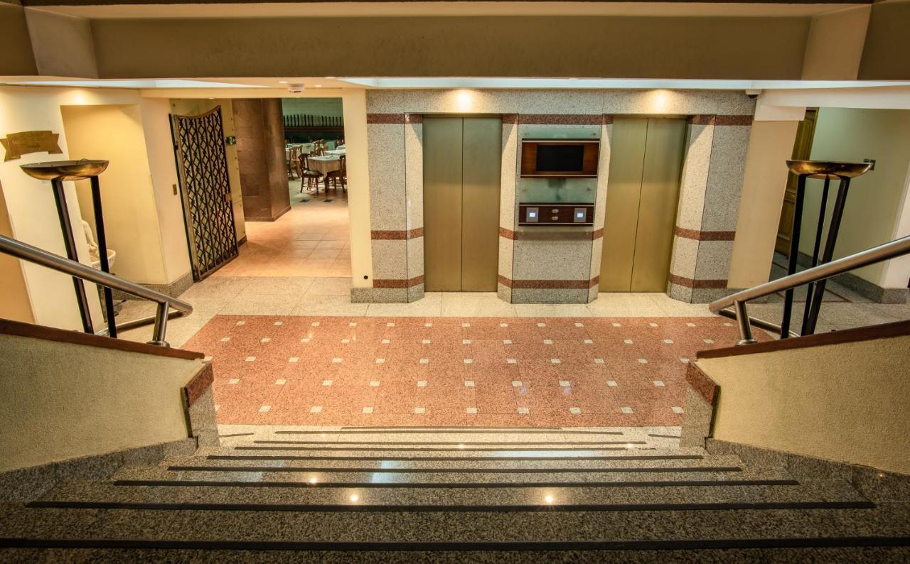 Hotel Libertador Santiago del Cile Esterno foto