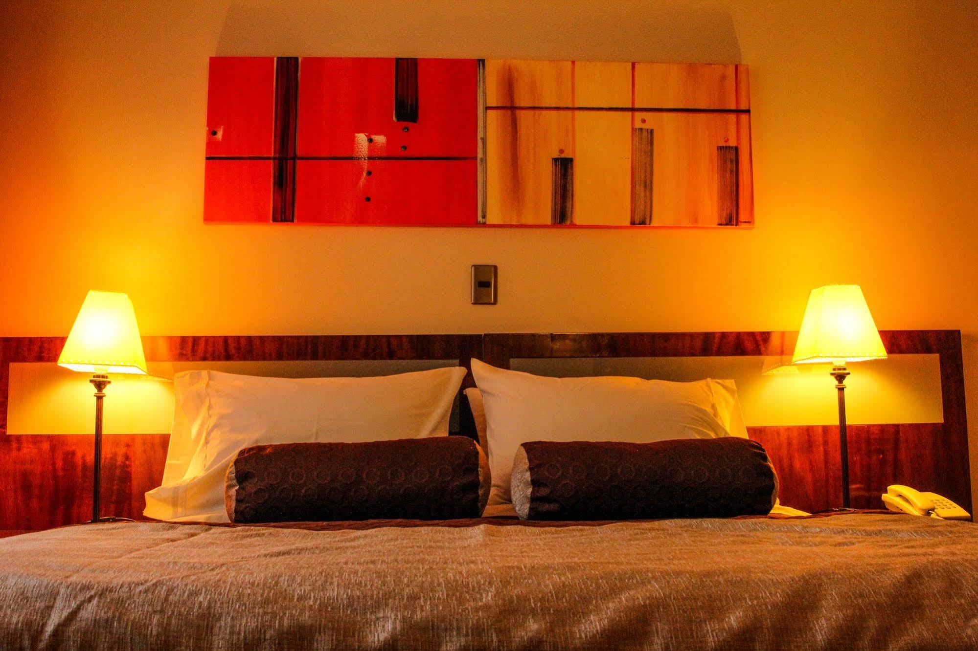 Hotel Libertador Santiago del Cile Esterno foto