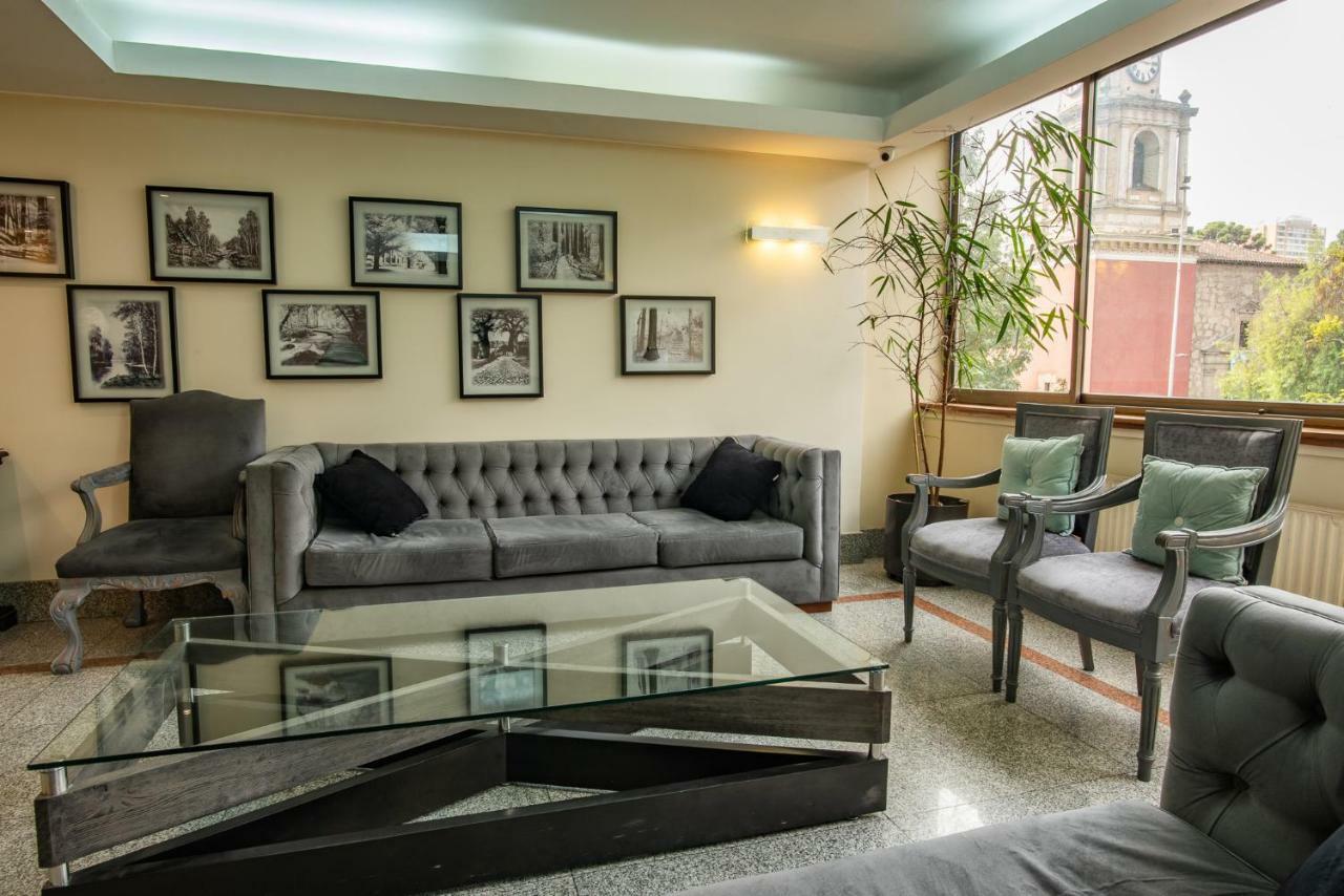 Hotel Libertador Santiago del Cile Esterno foto